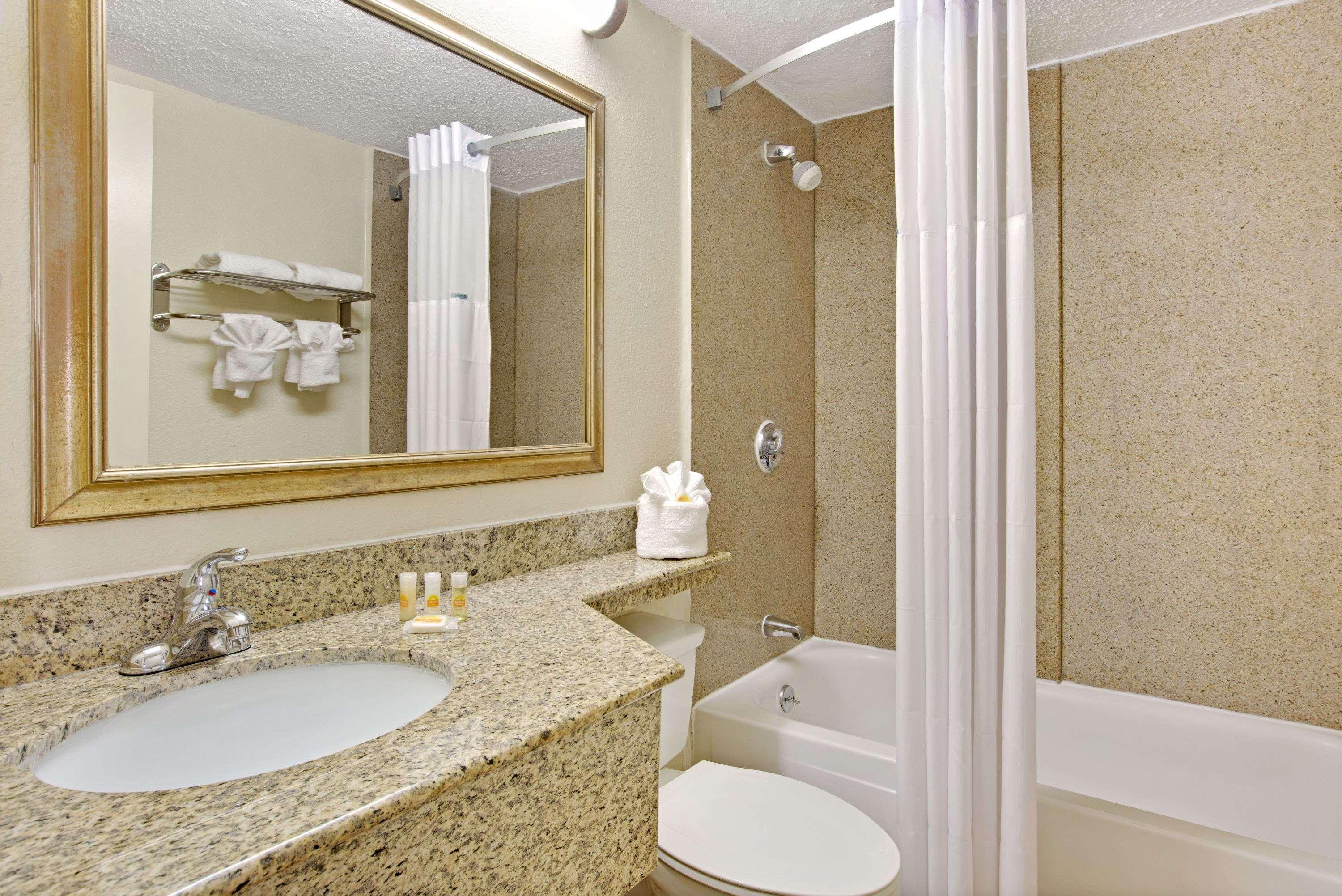 Days Inn By Wyndham Charlotte/Woodlawn Near Carowinds Exteriér fotografie
